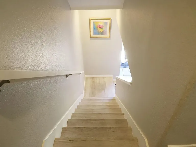 1035 Hornblend St — Photo 10