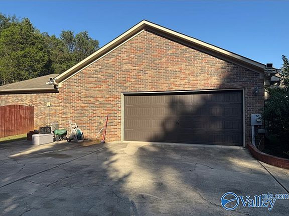3rd image of 242 Turtle Creek Dr