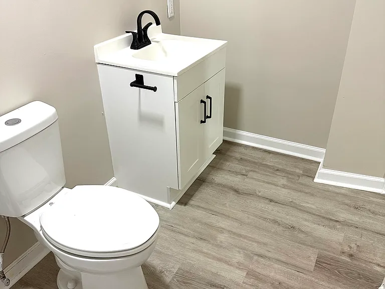 Master bathroom - 1st floor