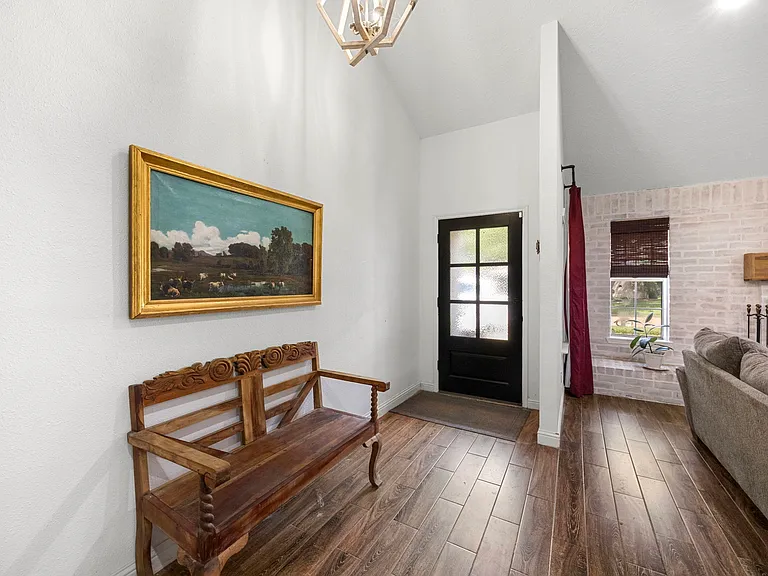 22610 Coriander Dr — Photo 4