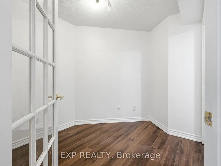 25 Kingsbridge Garden Cir #2120 — Photo 19