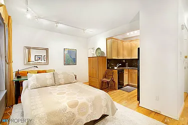Sold by Anchor Associates