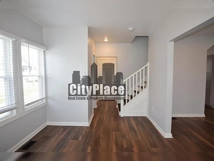 750 Cottage Ave — Photo 5