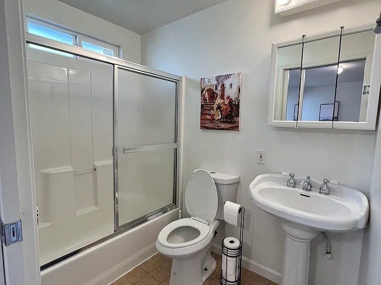 241 Harrison Ave — Photo 15