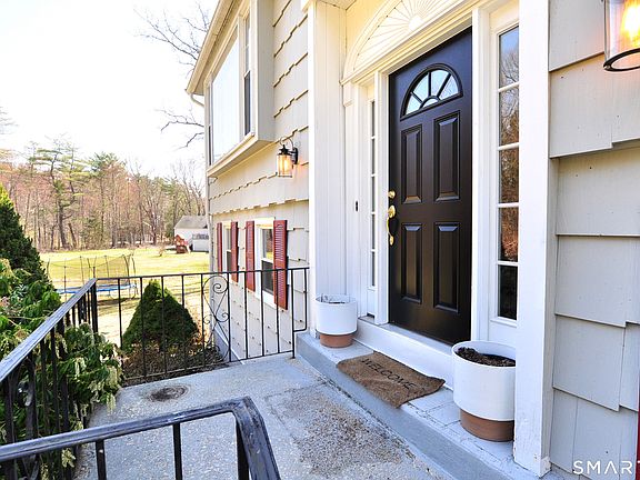 2nd image of 33 Chestnut Hill Road