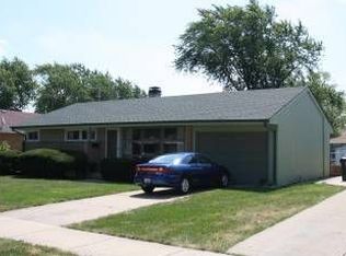 7451 Palma Ln, Morton Grove, IL 60053