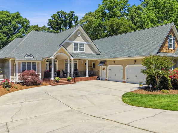 56 Saddle Brooke Ln, Rock Spring, GA 30739