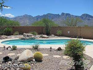 Pool w/view of Mt Lemmon