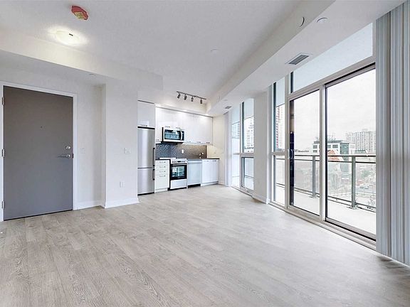 3rd image of 99 John St #807