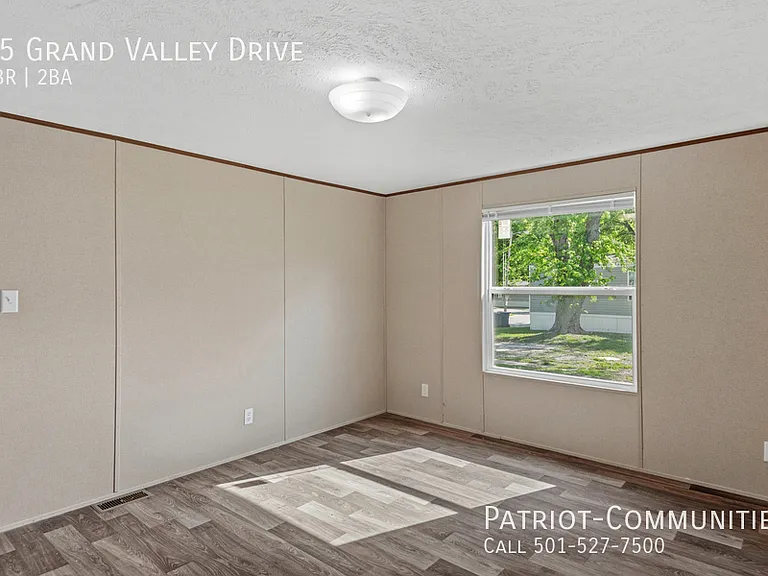 15 Grand Valley Dr — Photo 29