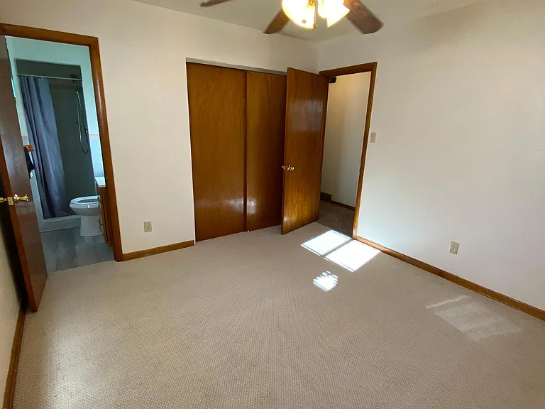 2023 Mountain View Ave — Photo 12