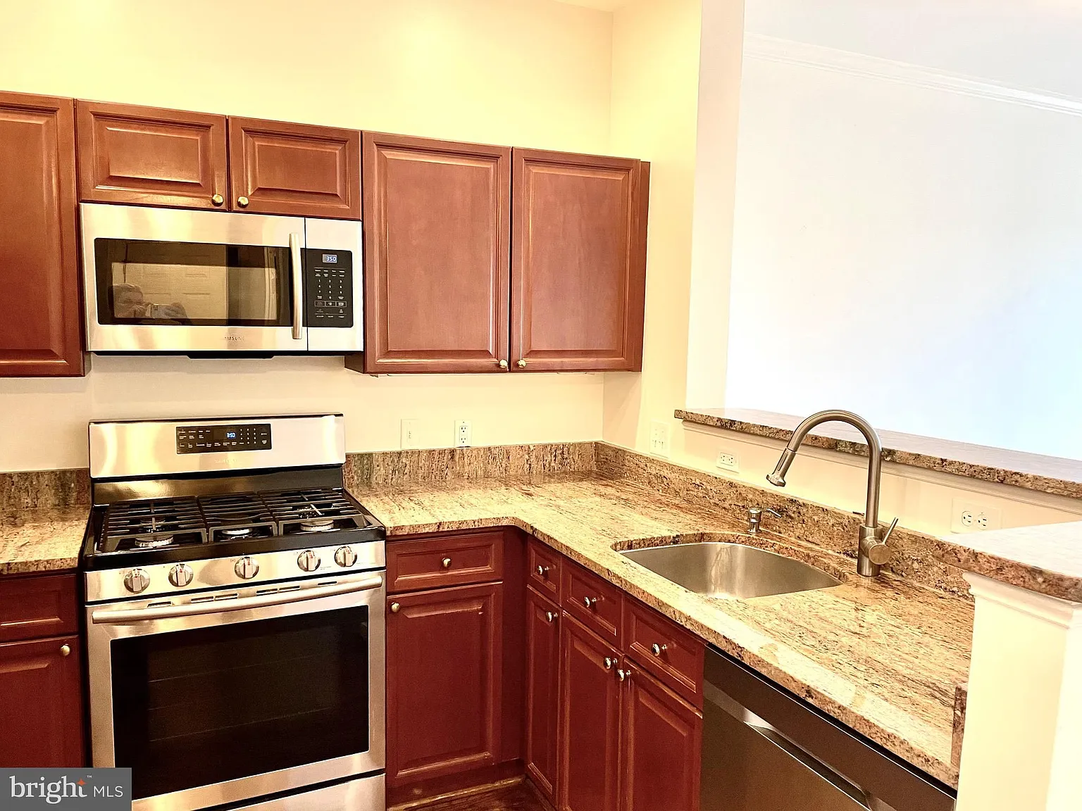 Lillain Court At Tysons — Photo 3