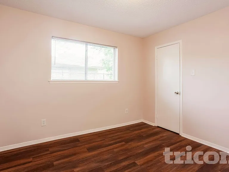12119 Fawnway Dr — Photo 11