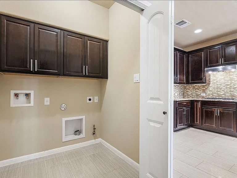 7324 Bandera Ranch Trl #B — Photo 8