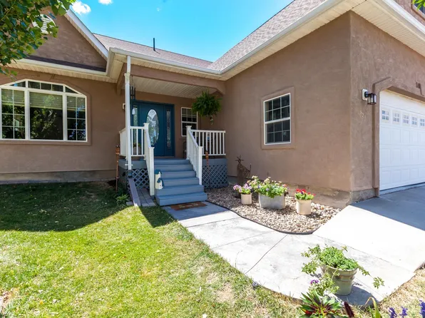 927 W Bell St, Rangely, CO 81648