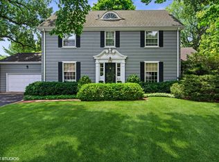 2815 Blackhawk Rd, Wilmette, IL