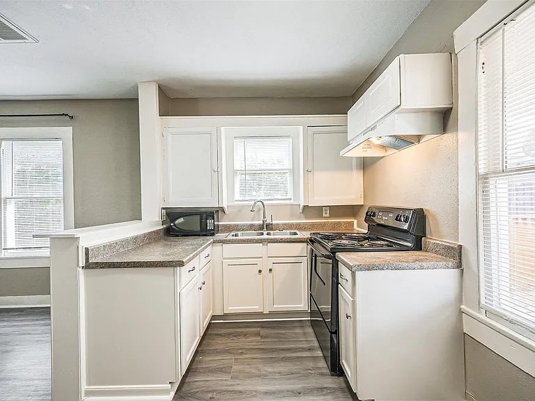 216 Redan St #5 — Photo 13