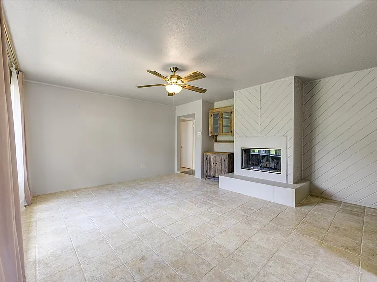 16019 Fathom Ln — Photo 5