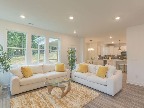 1112 Prominence Dr, Durham, NC 27712