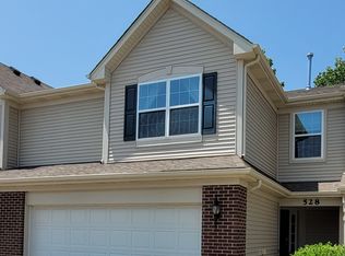 528 Silverton Dr, Grayslake, IL 60030