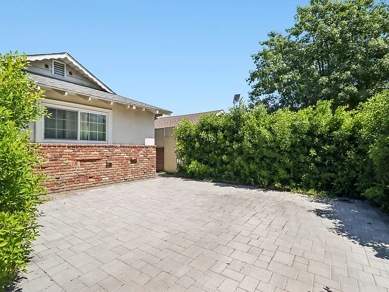 14657 Novice St — Photo 2