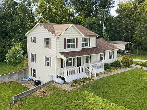 3rd image of 239 County Pond Rd