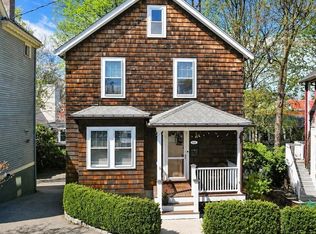 14-14A Linden Pl, Brookline, MA 02445