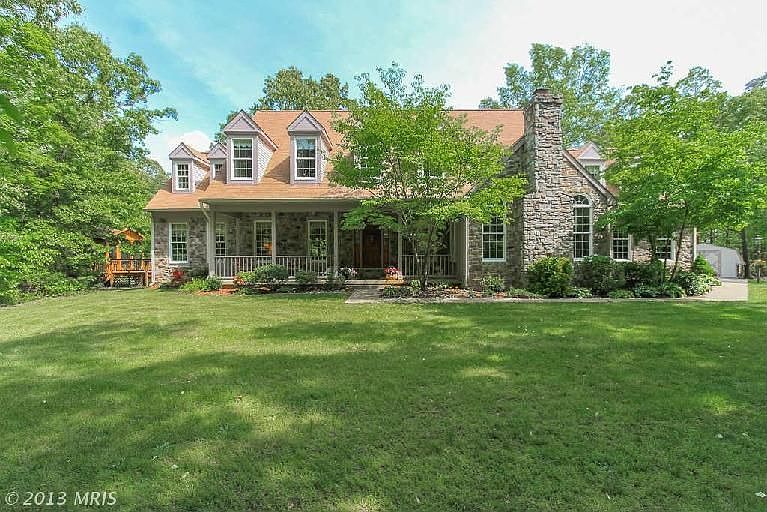1st image of 8201 Waterford Dr