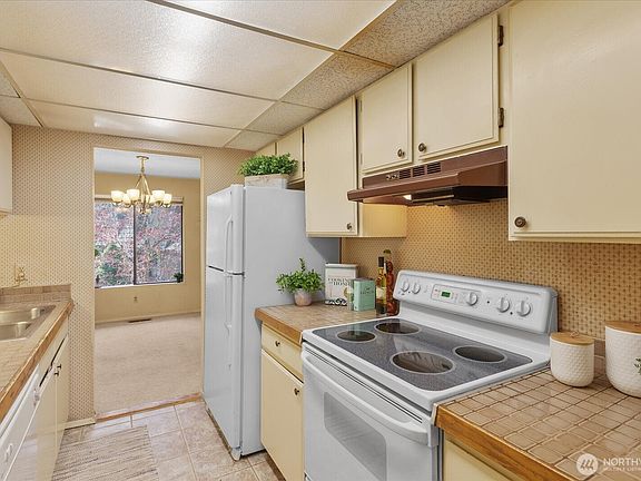 4th image of 1415 154th Avenue NE #4101