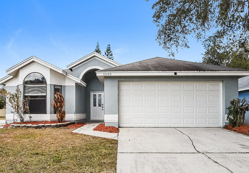 1st image of 1501 Woodfield Oaks Dr