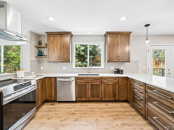 5th image of 14295 W Warren Drive