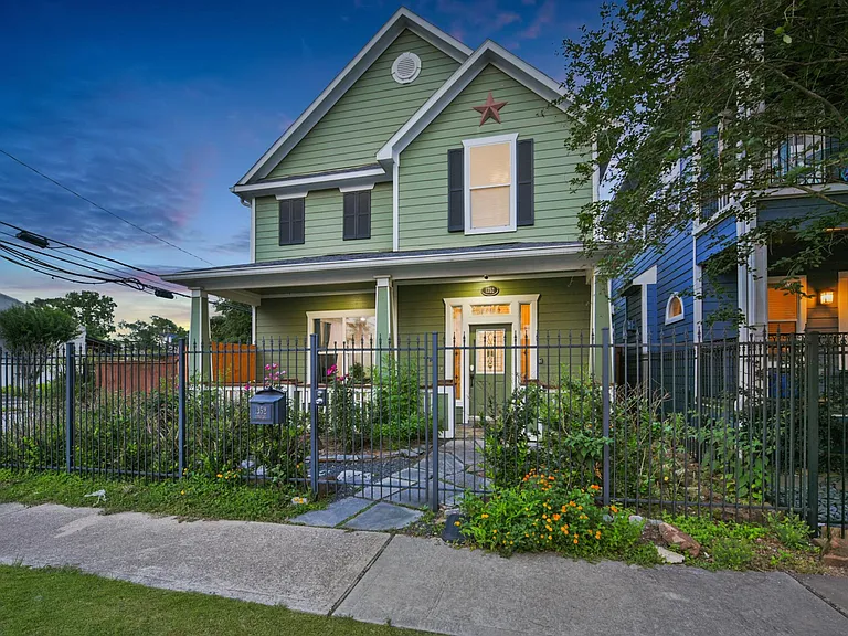 1352 Dorothy St — Photo 5