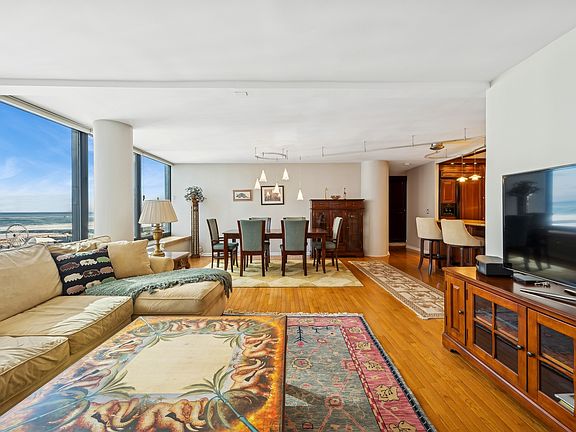 3rd image of 155 N Harbor Dr #3207-06