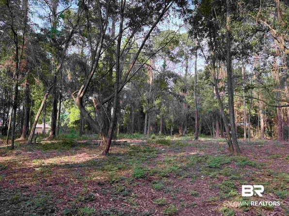 226 Denise Ln, Spanish Fort, AL 36527