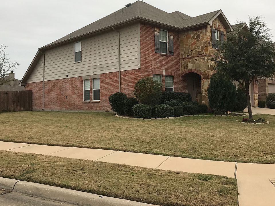 2nd image of 1516 Mockingbird Dr