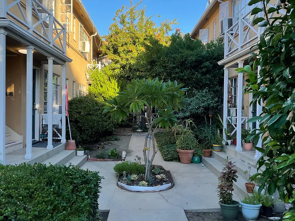 308 N Louise St #19