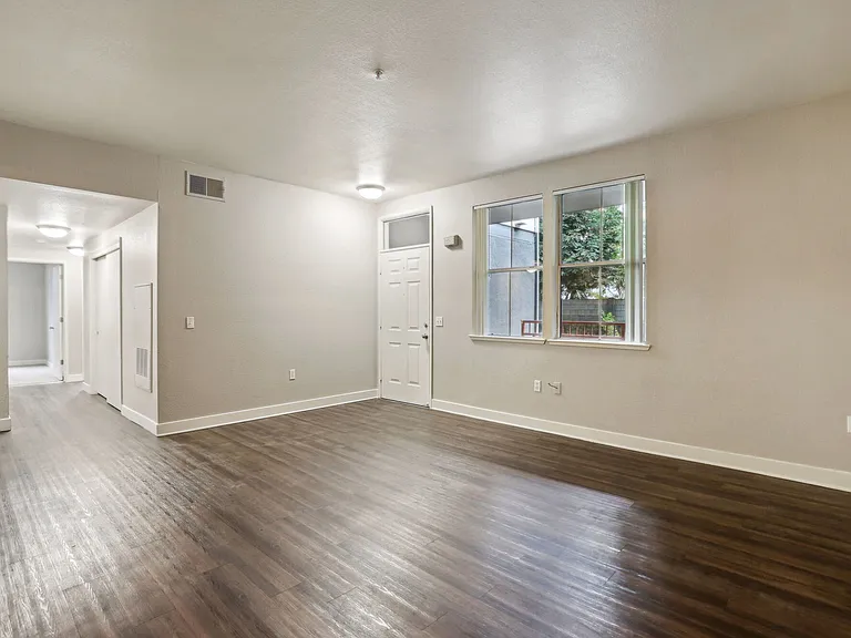 SEVILLE AT MACE RANCH — Photo 11