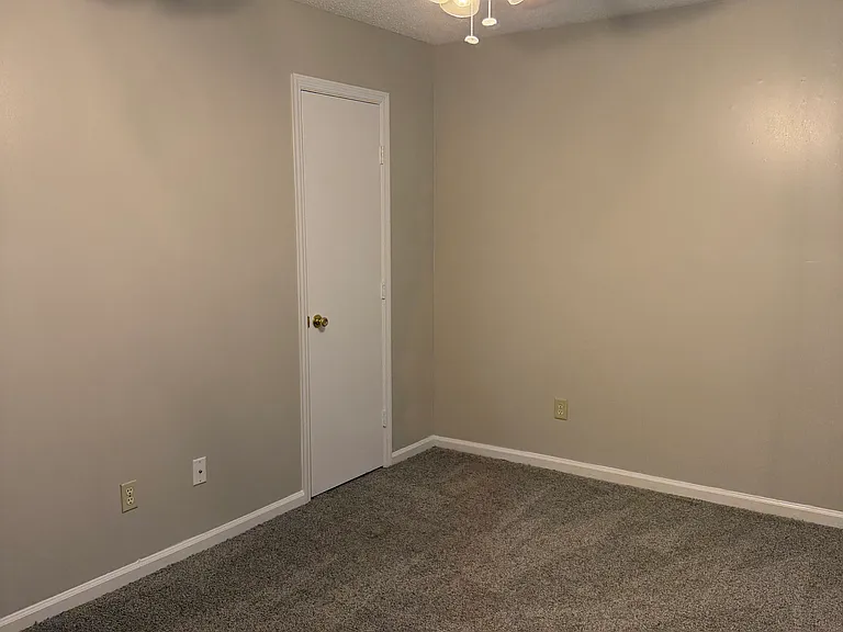 663 Windhaven Dr — Photo 43