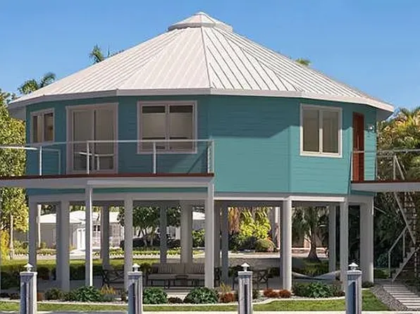 190 Emerald Ln, Mathews, VA 23109