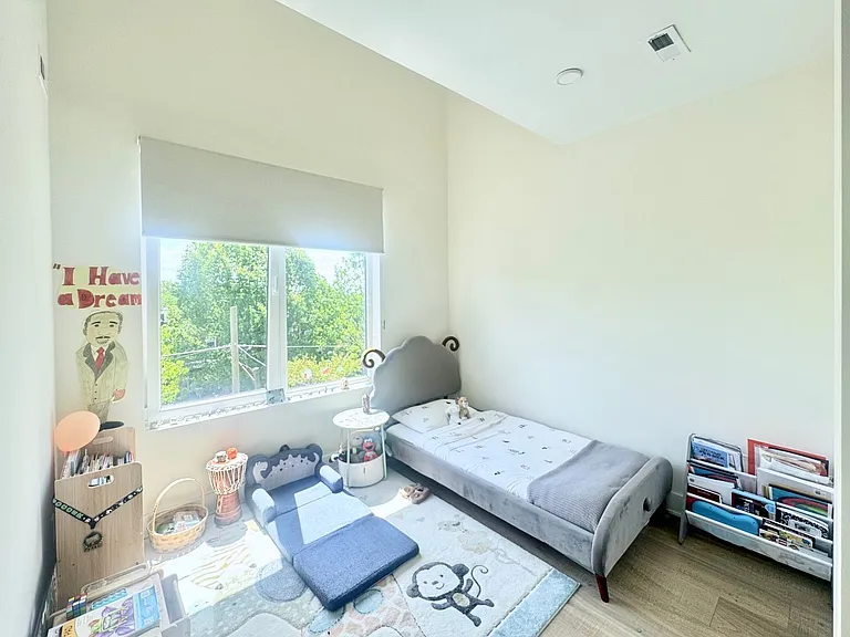1307 Longfellow St NW #9 — Photo 18