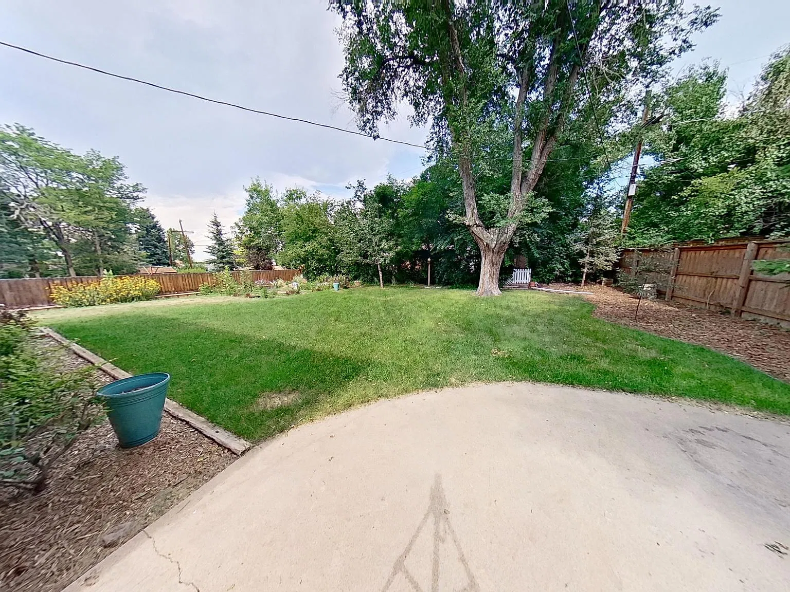 3 bed, 2321 sqft, $3,340 — Photo 2
