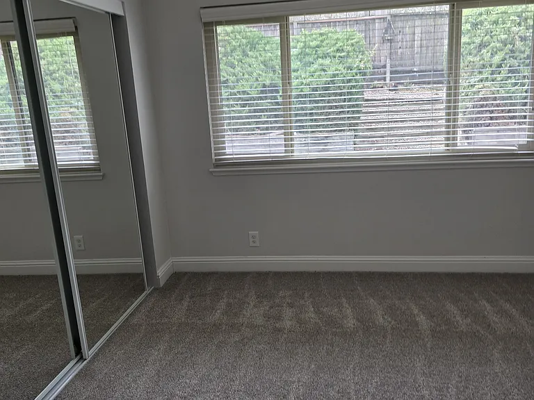 7990 Glenbar Way — Photo 11