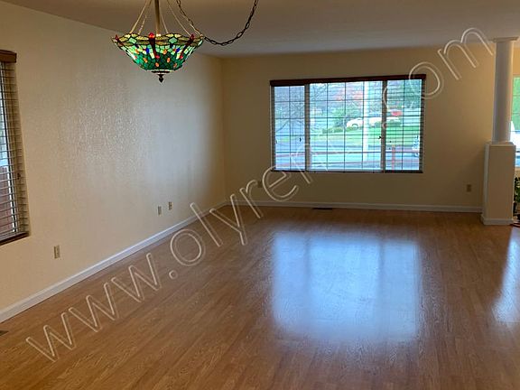 3rd image of 5620 Rumac St SE