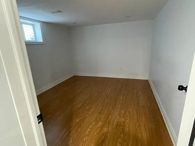 45 Blaisdale Rd #BASEMENT — Photo 6
