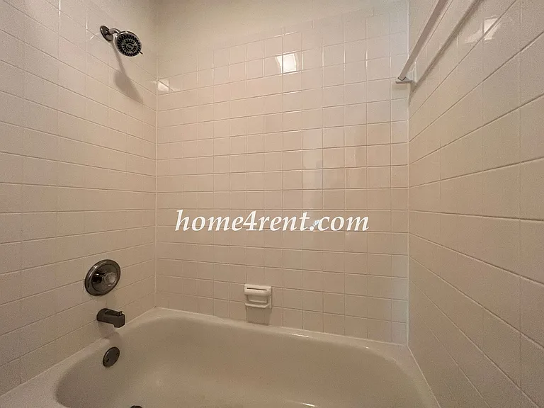 8511 W 128th St — Photo 39