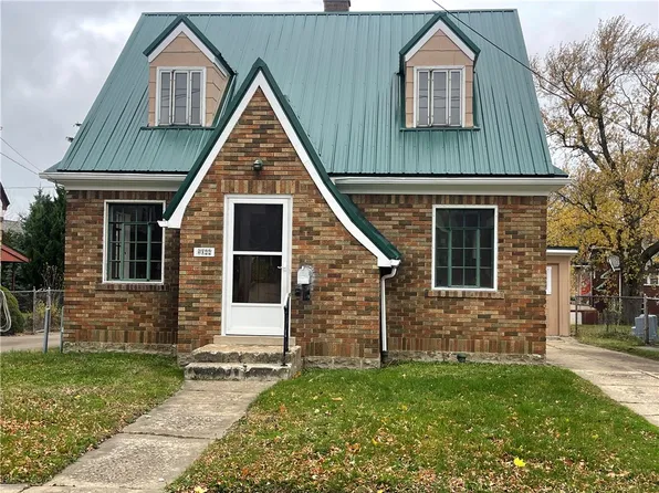 1044 W 25th St, Erie, PA 16502