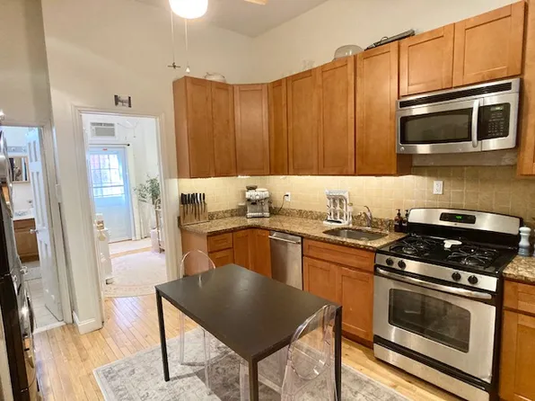 276 Prospect Park West image 5 of 11