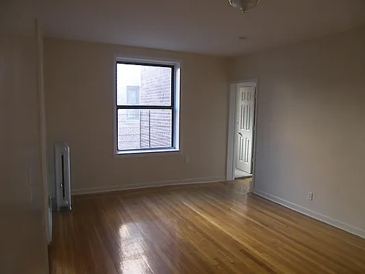 Rented by Tryax Realty Management | media 4