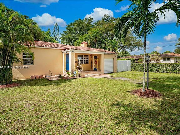 3rd image of 600 Minola Dr