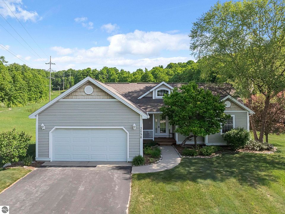 1st image of 3098 Crown Wood Ct